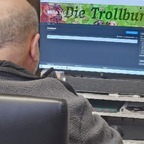 Der Obertroll bei der Arbeit